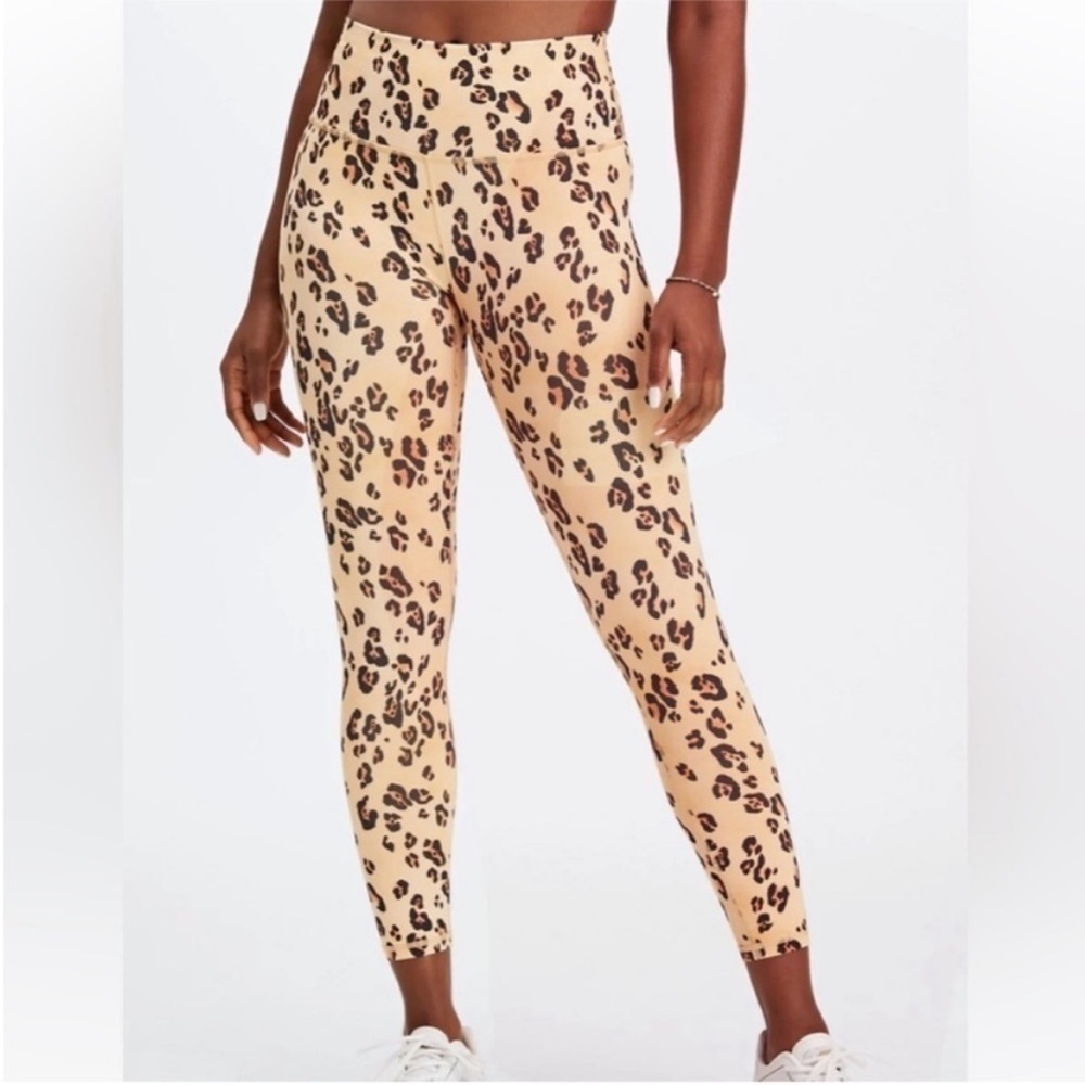 Fabletics Women’s Size Large Leopard Animal Print High Waisted 7/8 Leggings NEW
